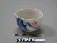 藏品(彩繪瓷杯)的圖片